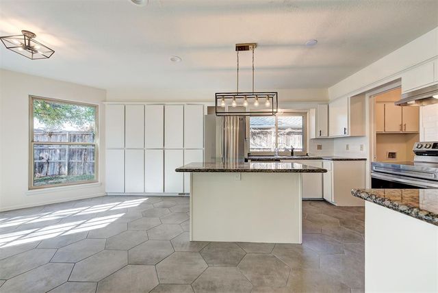 3208 Castlerock Road, Oklahoma City, OK 73120
