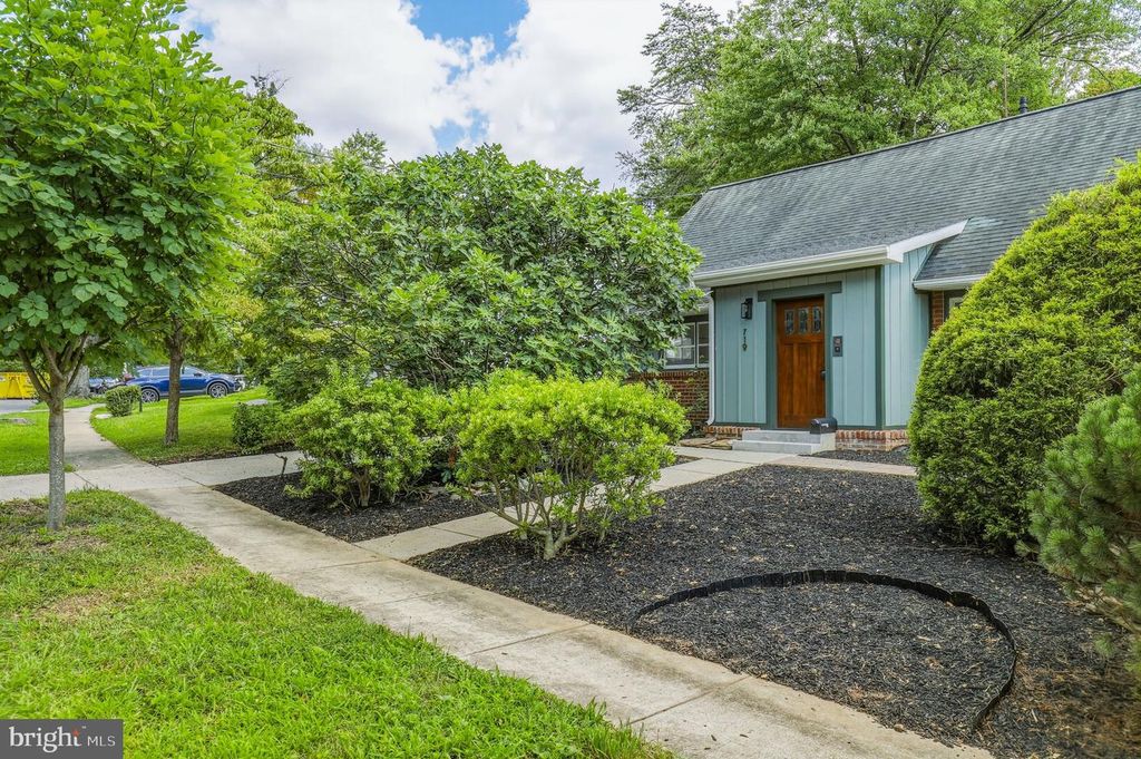 710 DRYDEN ST, Silver Spring, MD 20901