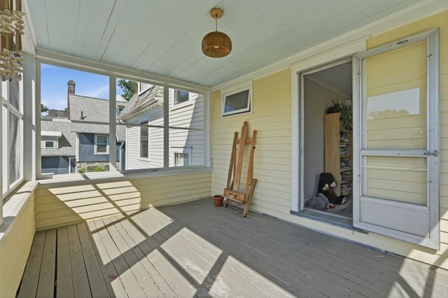 63 Dryads Grn, Northampton, MA 01060