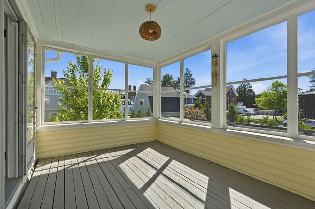 63 Dryads Grn, Northampton, MA 01060