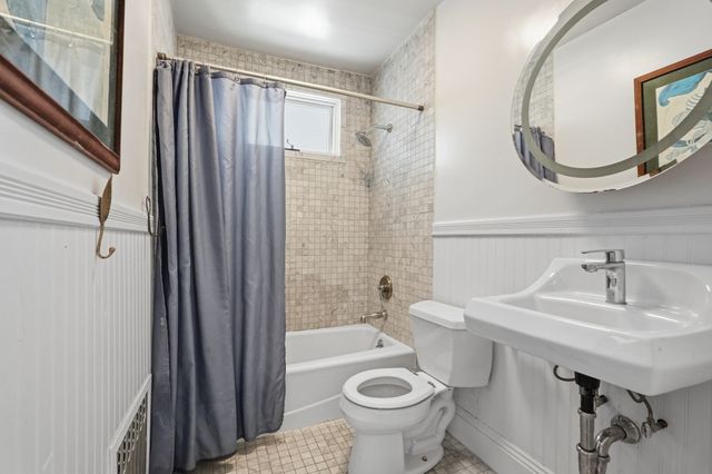 63 Dryads Grn, Northampton, MA 01060