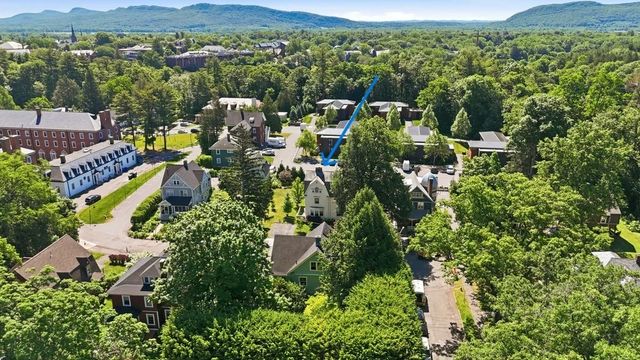63 Dryads Grn, Northampton, MA 01060