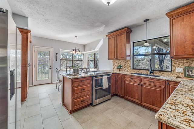 6521 Edgewood Court, Granbury, TX 76049