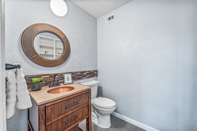 6521 Edgewood Court, Granbury, TX 76049