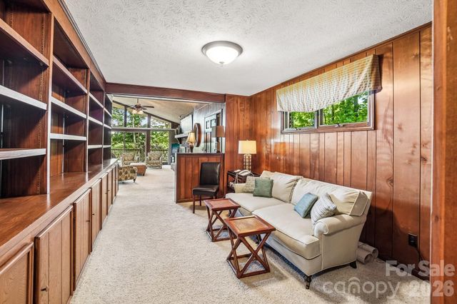 3 Greenbriar Woods Circle, Etowah, NC 28729
