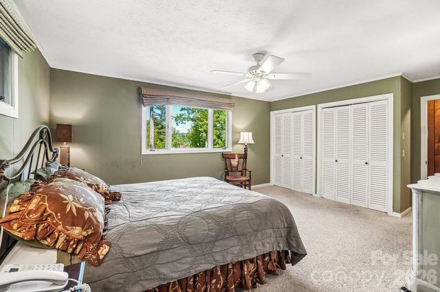 3 Greenbriar Woods Circle, Etowah, NC 28729