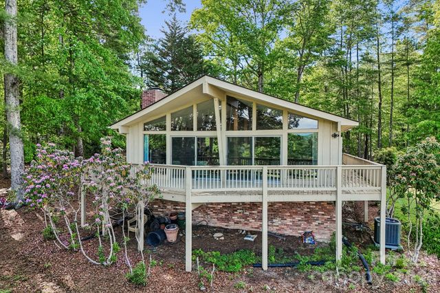 3 Greenbriar Woods Circle, Etowah, NC 28729