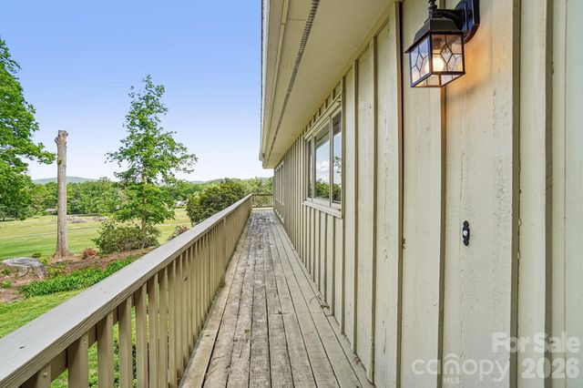 3 Greenbriar Woods Circle, Etowah, NC 28729