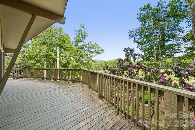 3 Greenbriar Woods Circle, Etowah, NC 28729