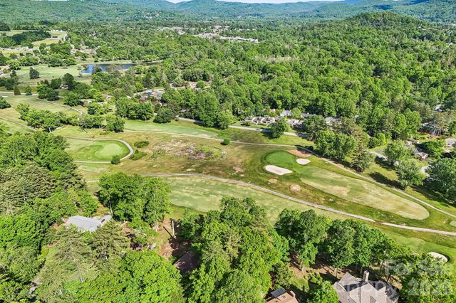 3 Greenbriar Woods Circle, Etowah, NC 28729