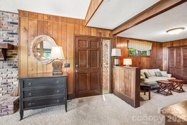 3 Greenbriar Woods Circle, Etowah, NC 28729