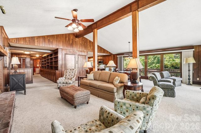 3 Greenbriar Woods Circle, Etowah, NC 28729