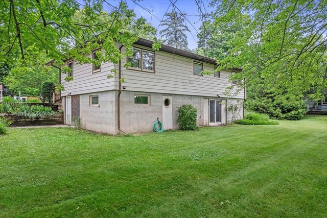 136 Taylor Street, Cottage Grove, WI 53527