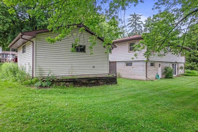 136 Taylor Street, Cottage Grove, WI 53527