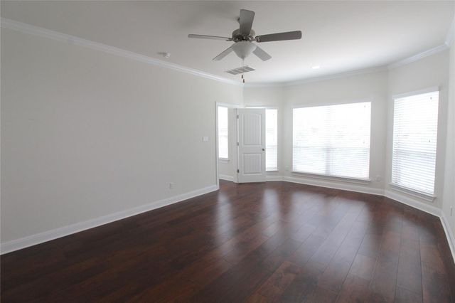 5800 Viejo DR, Austin, TX 78738