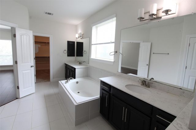 5800 Viejo DR, Austin, TX 78738