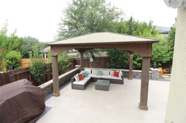 5800 Viejo DR, Austin, TX 78738