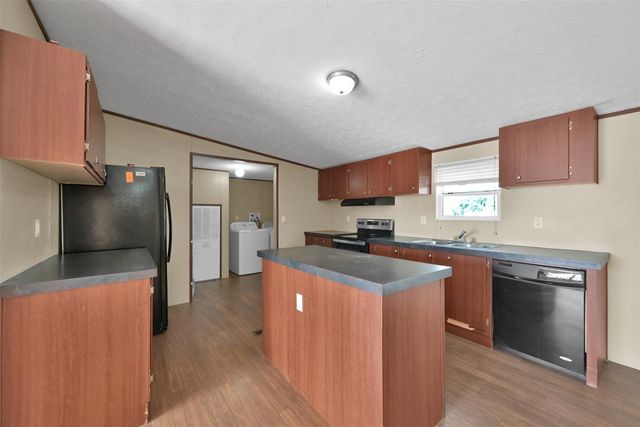 25414 T K C Road, Tomball, TX 77375