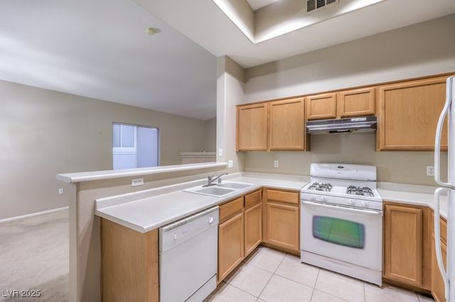 3351 Indian Shadow Street 204, Las Vegas, NV 89129