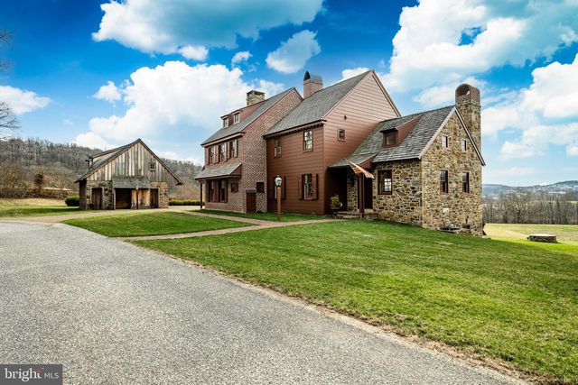 202 PRIVET LN, Elverson, PA 19520