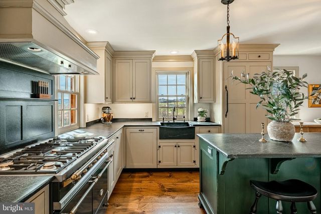 202 PRIVET LN, Elverson, PA 19520