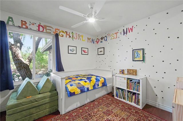 7329 Sausalito, West Hills, CA 91307