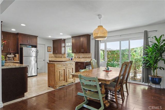 7329 Sausalito, West Hills, CA 91307