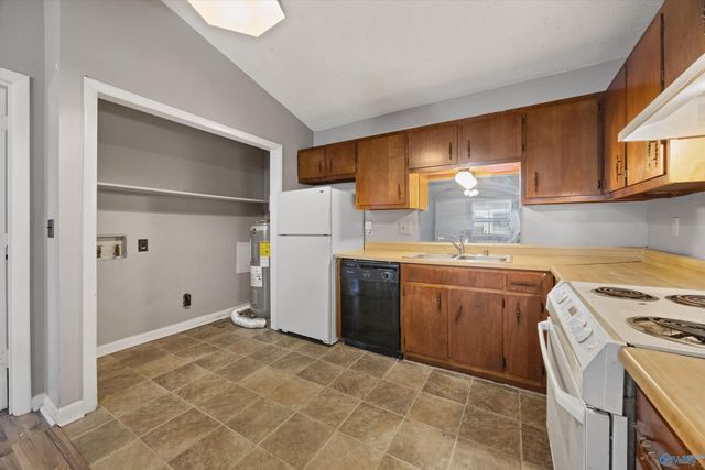 3617 Squaw Valley Drive SW, Huntsville, AL 35805