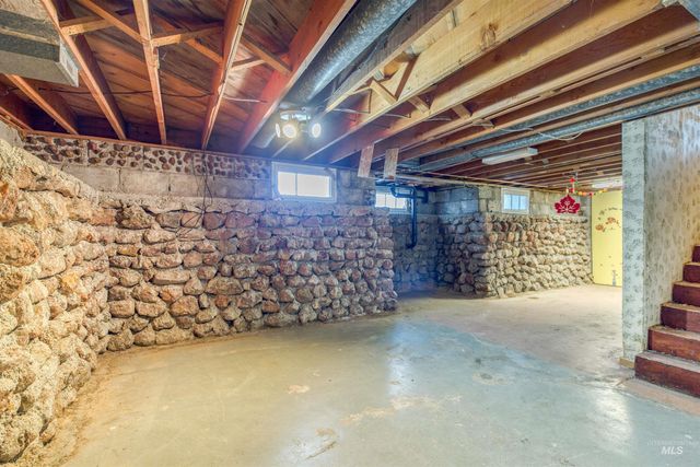 1119 N Eagle Rd, Eagle, ID 83616