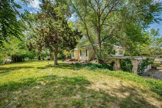 1119 N Eagle Rd, Eagle, ID 83616