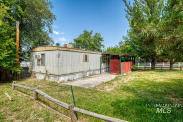 1119 N Eagle Rd, Eagle, ID 83616