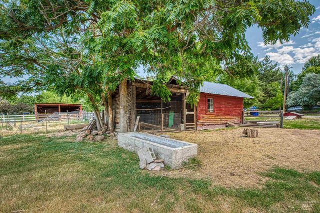 1119 N Eagle Rd, Eagle, ID 83616