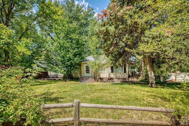 1119 N Eagle Rd, Eagle, ID 83616