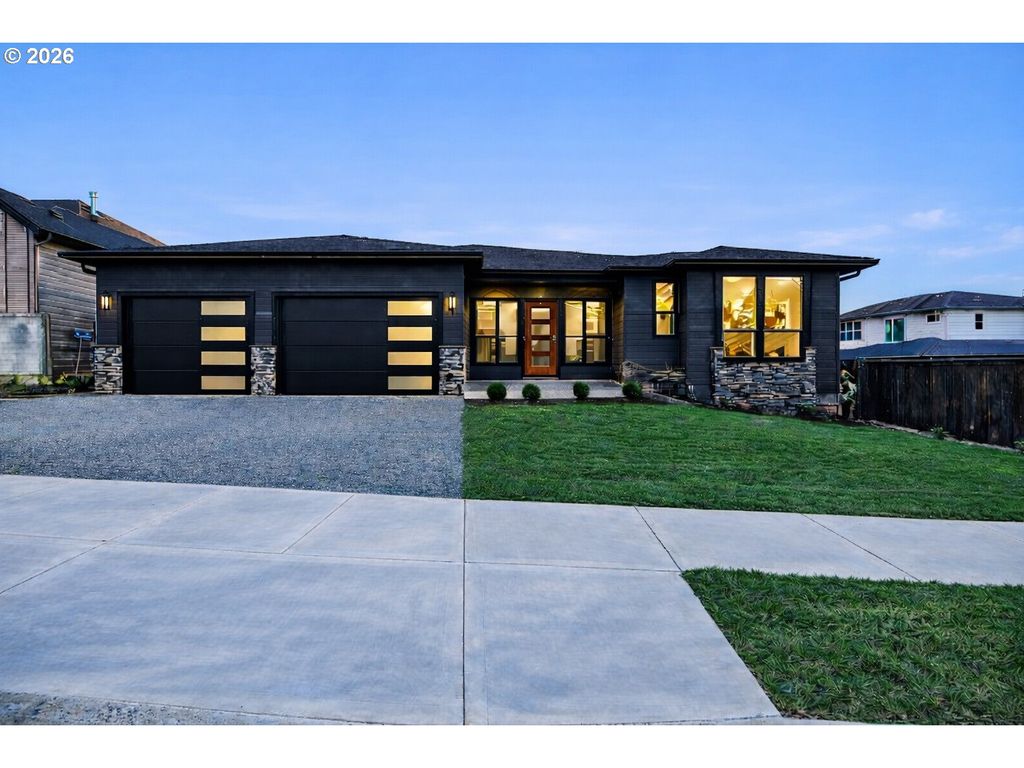 18218 Ne 87TH Way, Vancouver, WA 98682