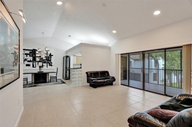 7525 NW 61st Ter 804, Parkland, FL 33067