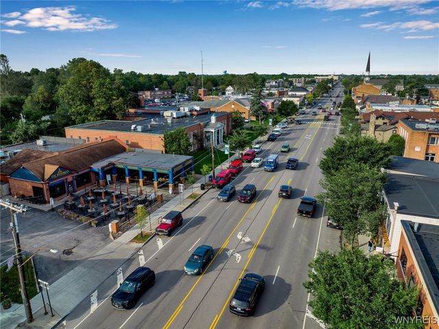 244 South Cayuga Road, Amherst, NY 14221