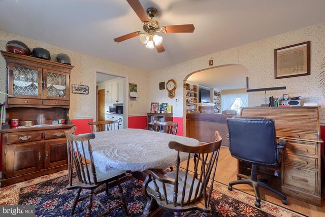 1048 LINCOLN HEIGHTS AVE, Ephrata, PA 17522