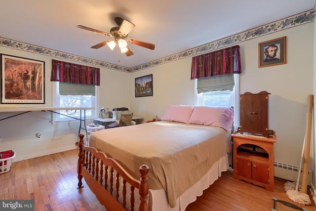 1048 LINCOLN HEIGHTS AVE, Ephrata, PA 17522