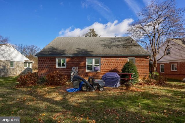 1048 LINCOLN HEIGHTS AVE, Ephrata, PA 17522