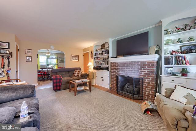 1048 LINCOLN HEIGHTS AVE, Ephrata, PA 17522