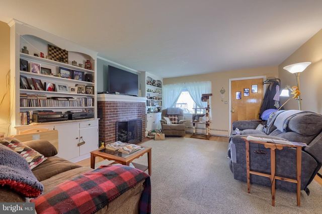 1048 LINCOLN HEIGHTS AVE, Ephrata, PA 17522