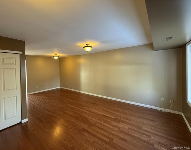 3 Mews Court, Fishkill, NY 12524