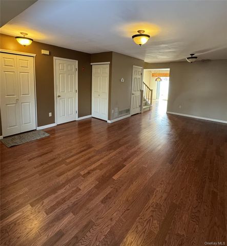 3 Mews Court, Fishkill, NY 12524