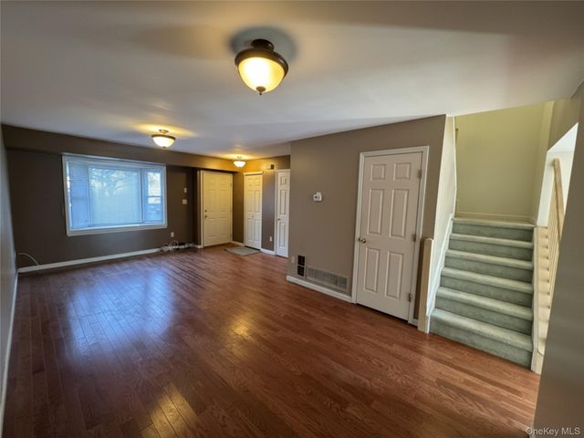 3 Mews Court, Fishkill, NY 12524