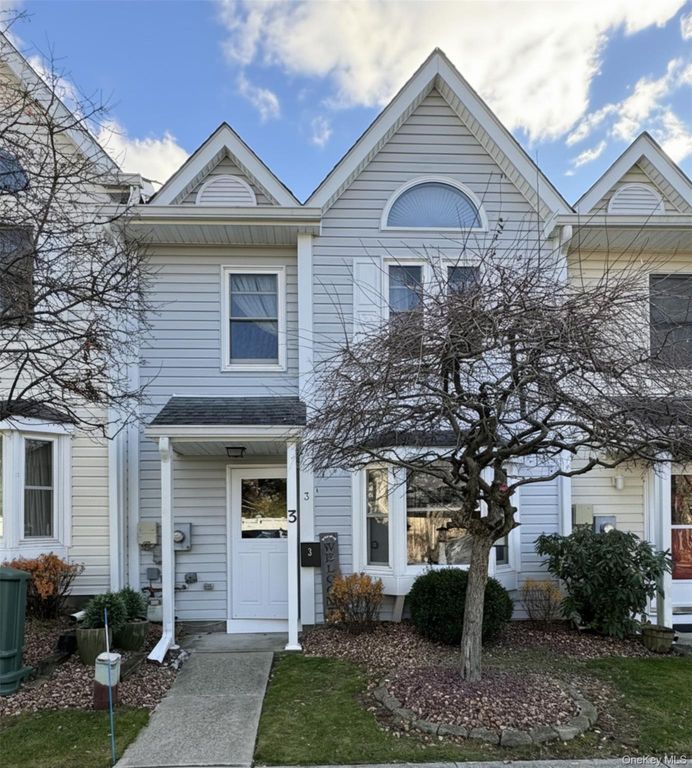 3 Mews Court, Fishkill, NY 12524