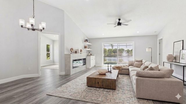 8609 BOYSENBERRY DRIVE, Tampa, FL 33635