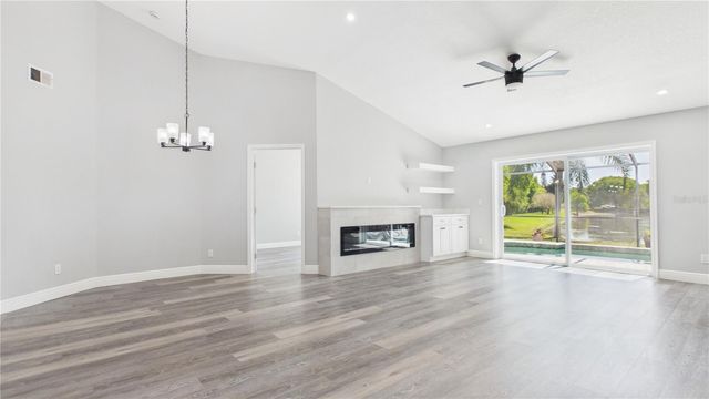 8609 BOYSENBERRY DRIVE, Tampa, FL 33635