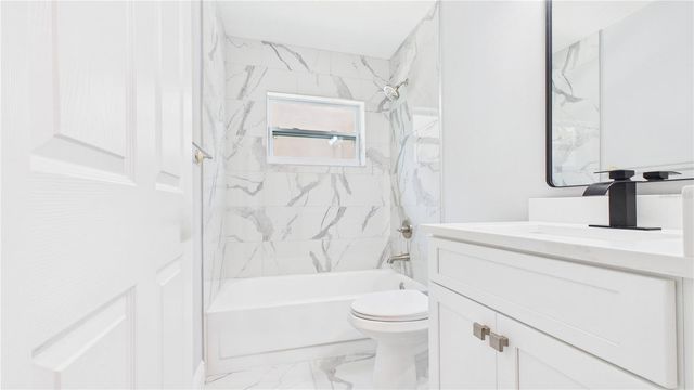 8609 BOYSENBERRY DRIVE, Tampa, FL 33635