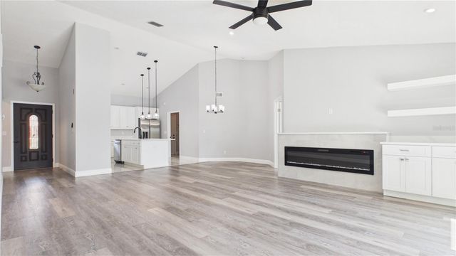 8609 BOYSENBERRY DRIVE, Tampa, FL 33635