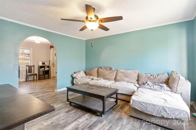 308 Hubbard Street, Lincolnton, NC 28092